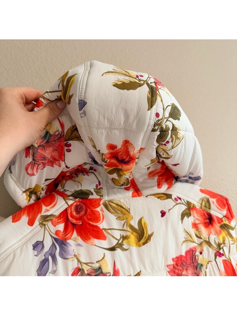 Anthropologie Daily Practice Boxy Puffer Vest Floral - Picture 5 of 7
